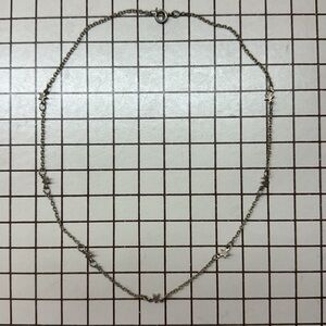 Brandy Melville small dainty star gold necklace